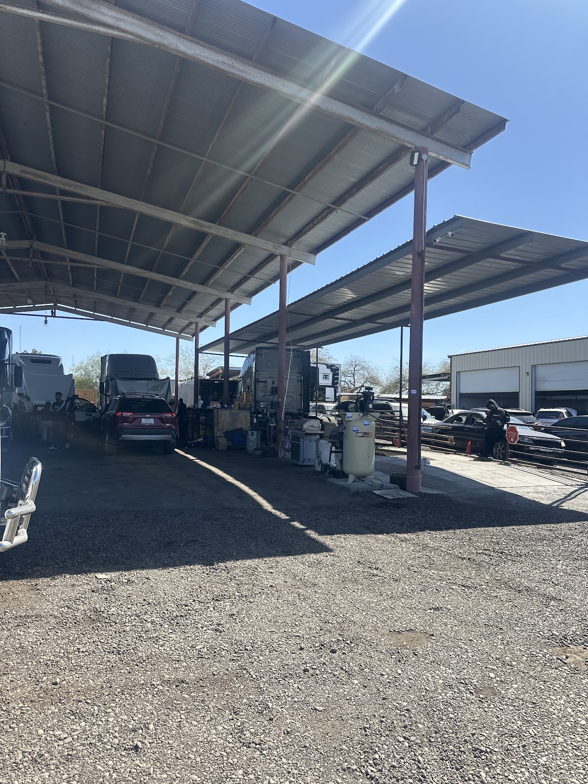 Truck repair facility Phoenix